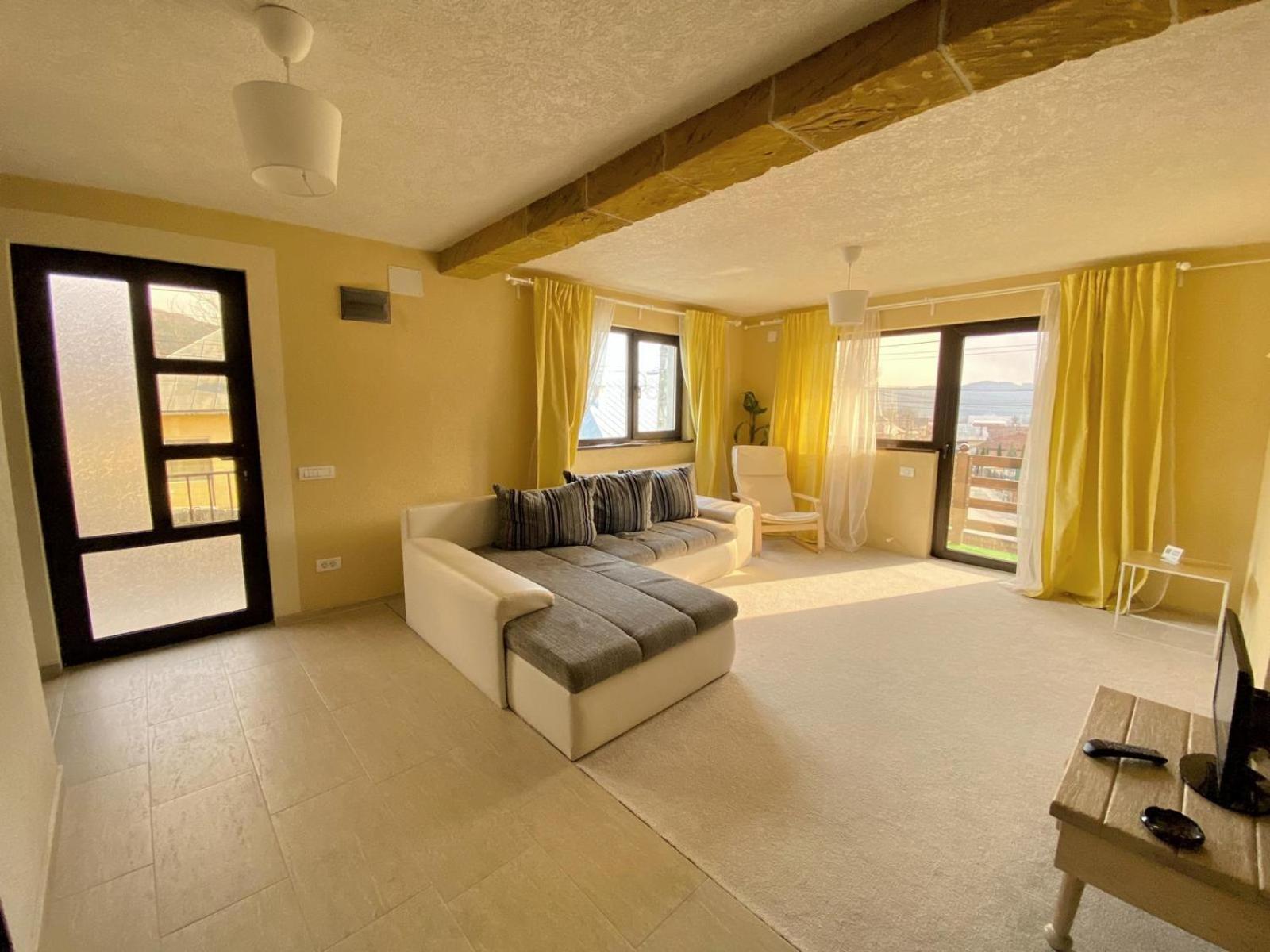 הוילה Casa Polen קומרניק מראה חיצוני תמונה