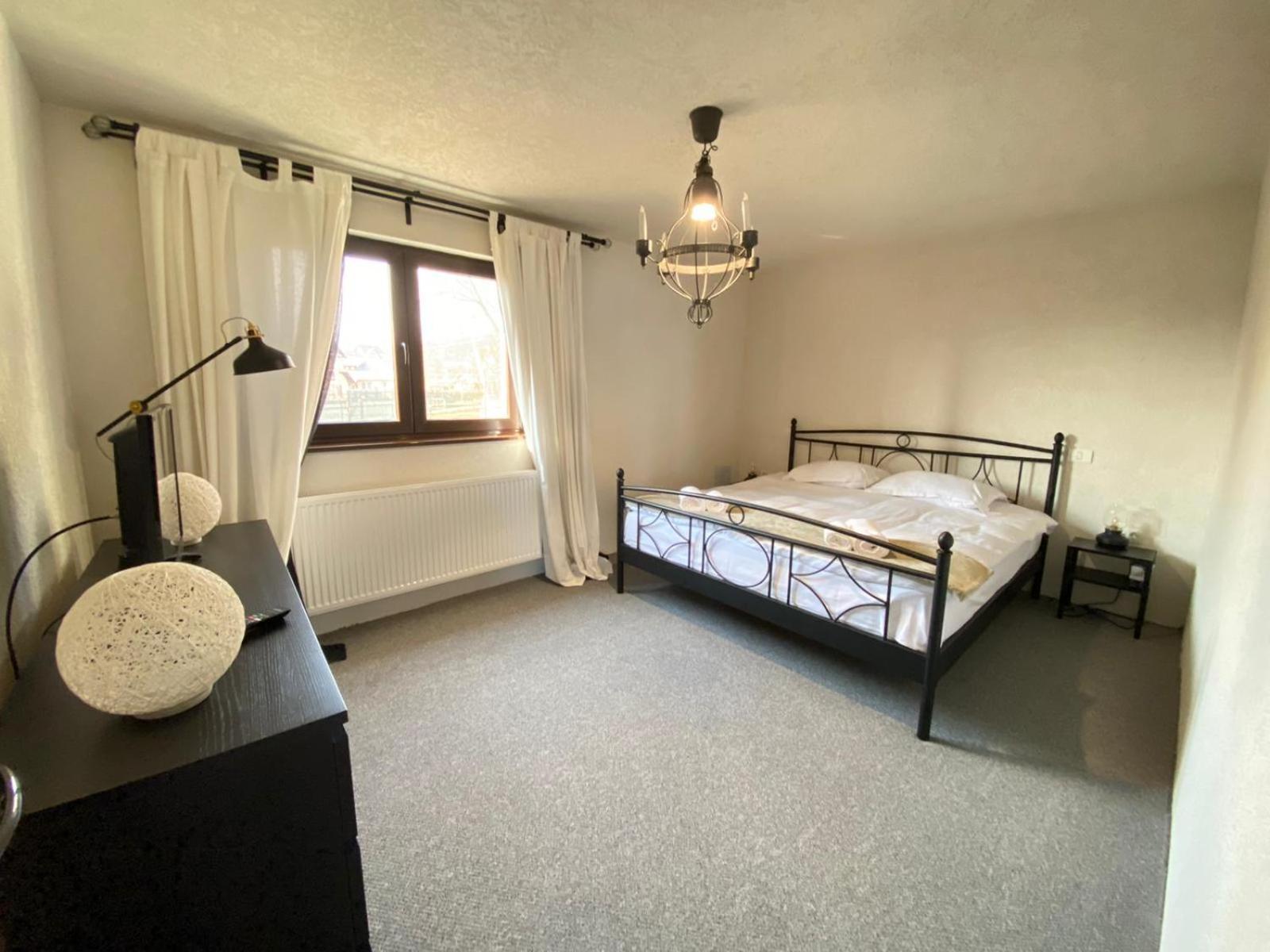 הוילה Casa Polen קומרניק מראה חיצוני תמונה